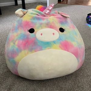Selling a ‘24’ inch unicorn cow squishmallow
